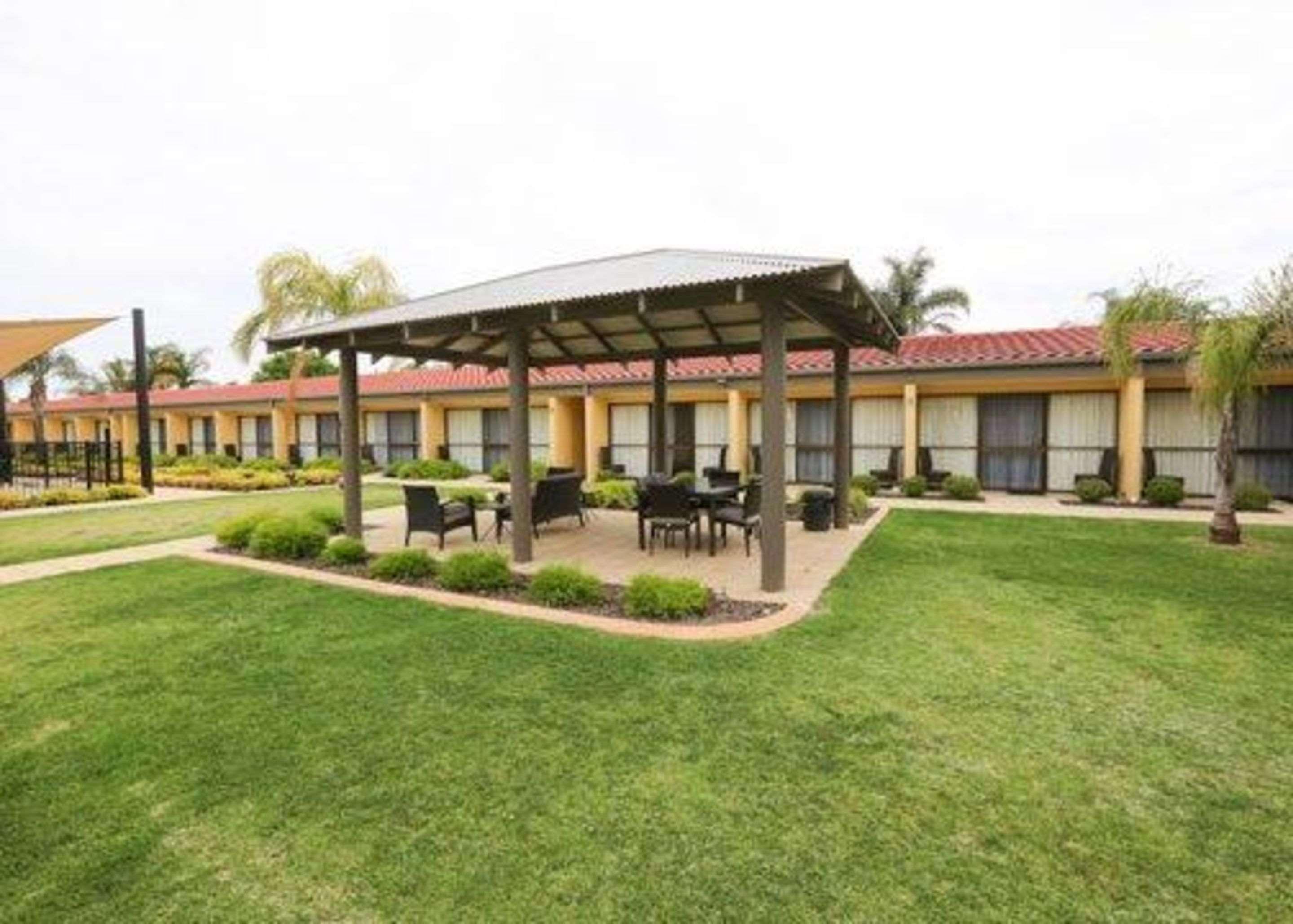 Comfort Inn Deakin Palms Mildura Buitenkant foto