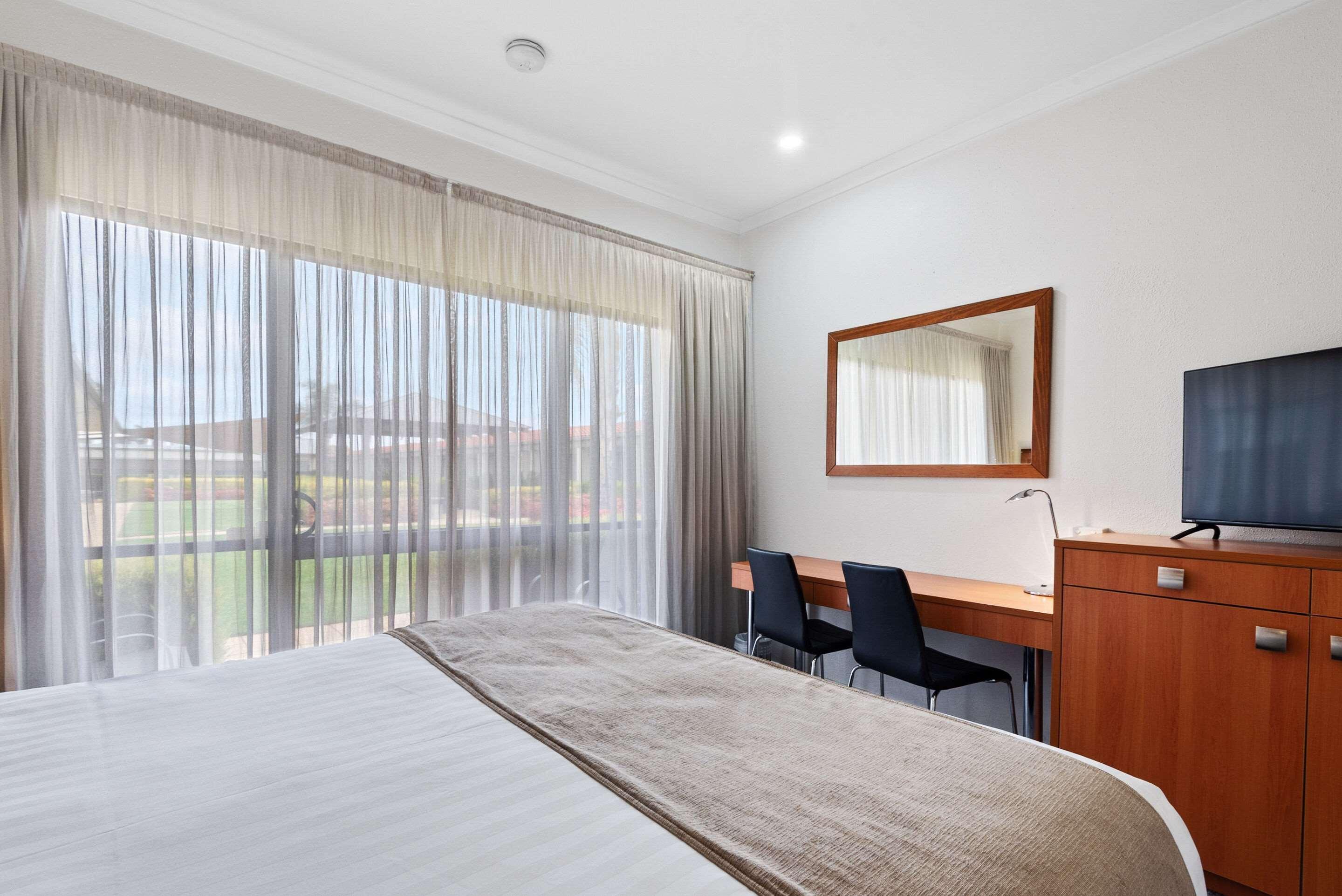 Comfort Inn Deakin Palms Mildura Buitenkant foto